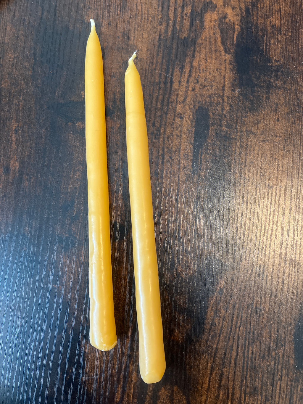 Natural Beeswax Taper Candles – Handcrafted 8 Inch Pair – Unscented