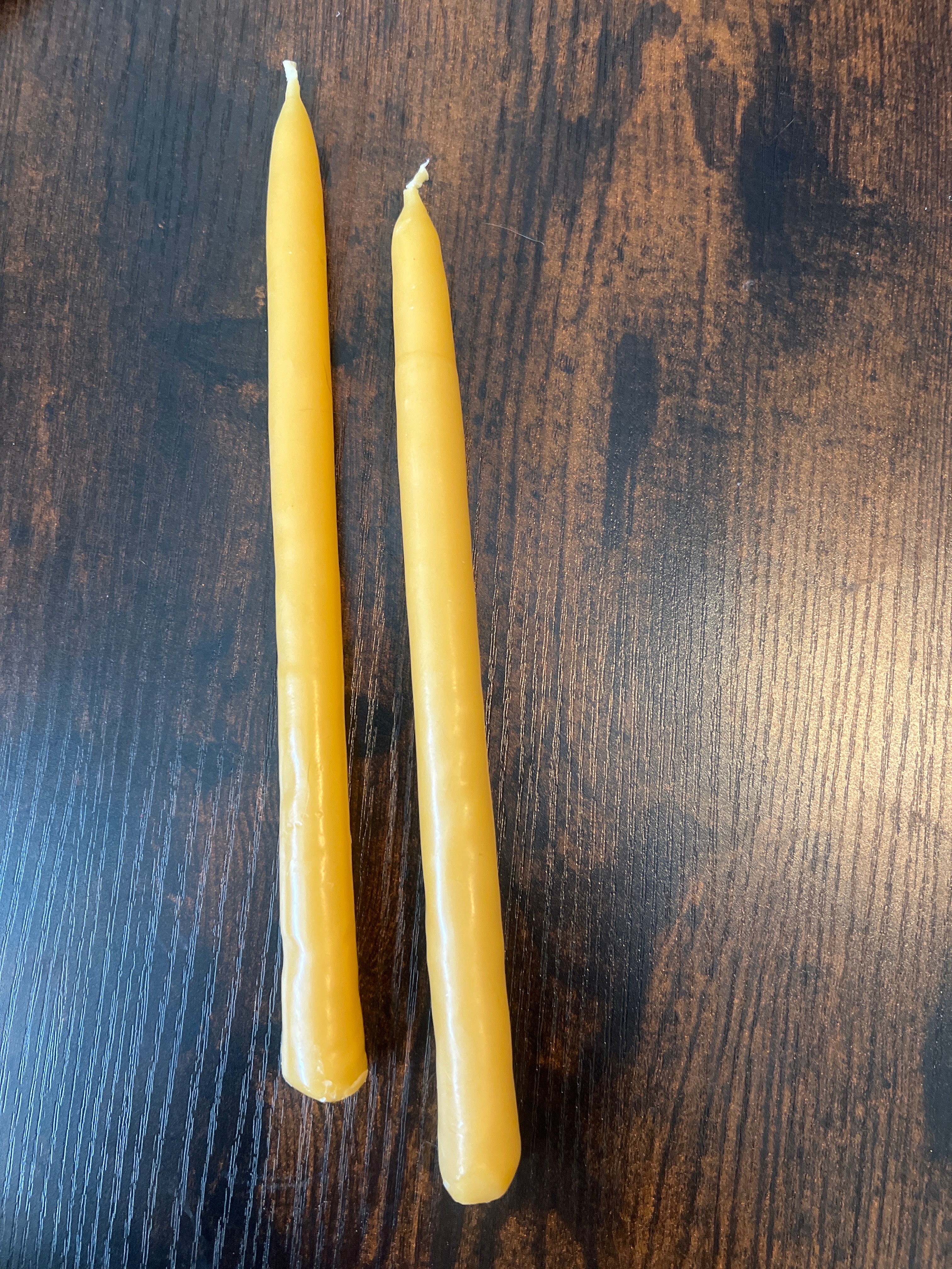 Natural Beeswax Taper Candles – Handcrafted 8 Inch Pair – Unscented