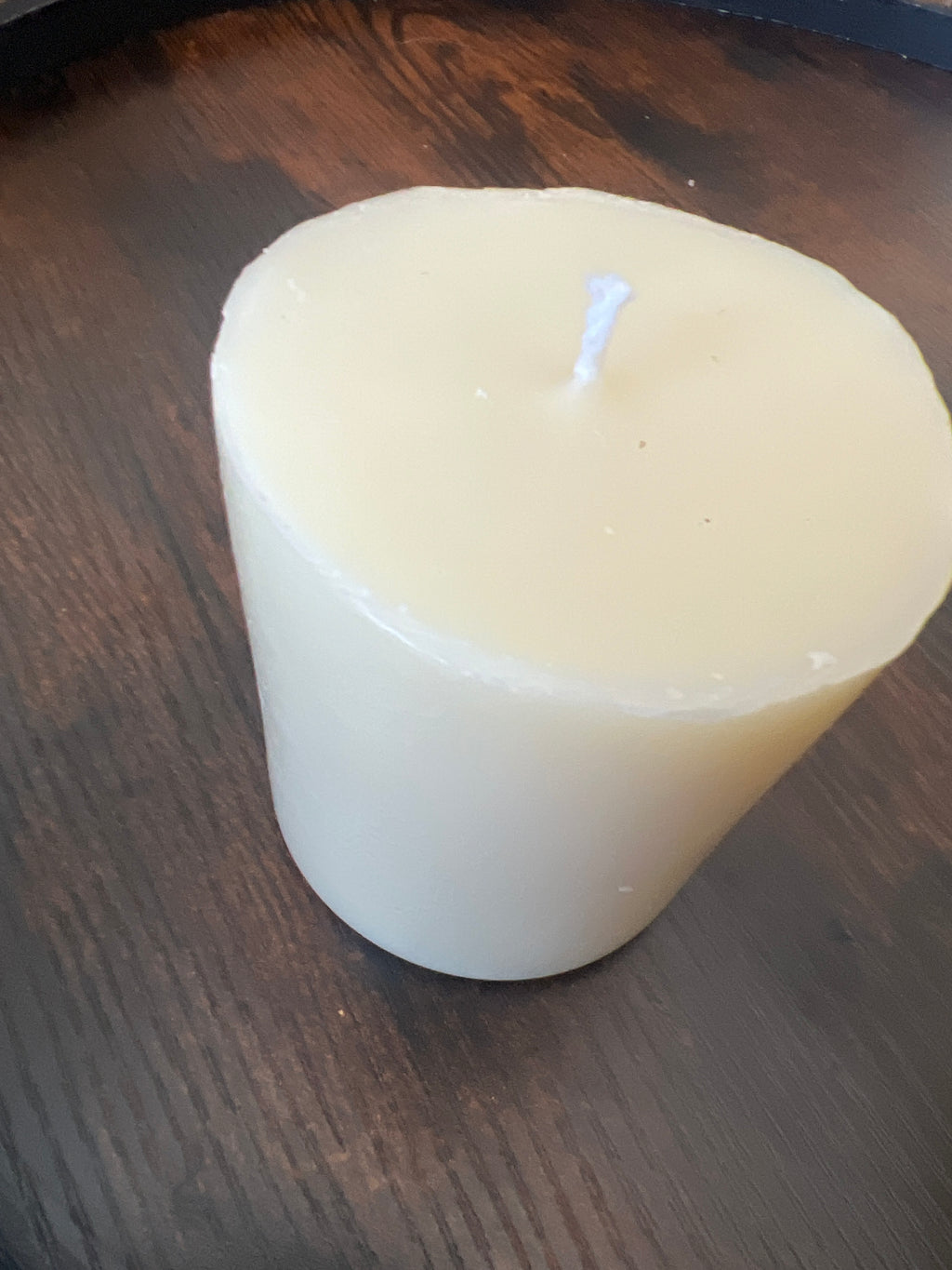 Natural Beeswax Pillar Candle – Handcrafted Ivory 4 Inch Candle – Unscented