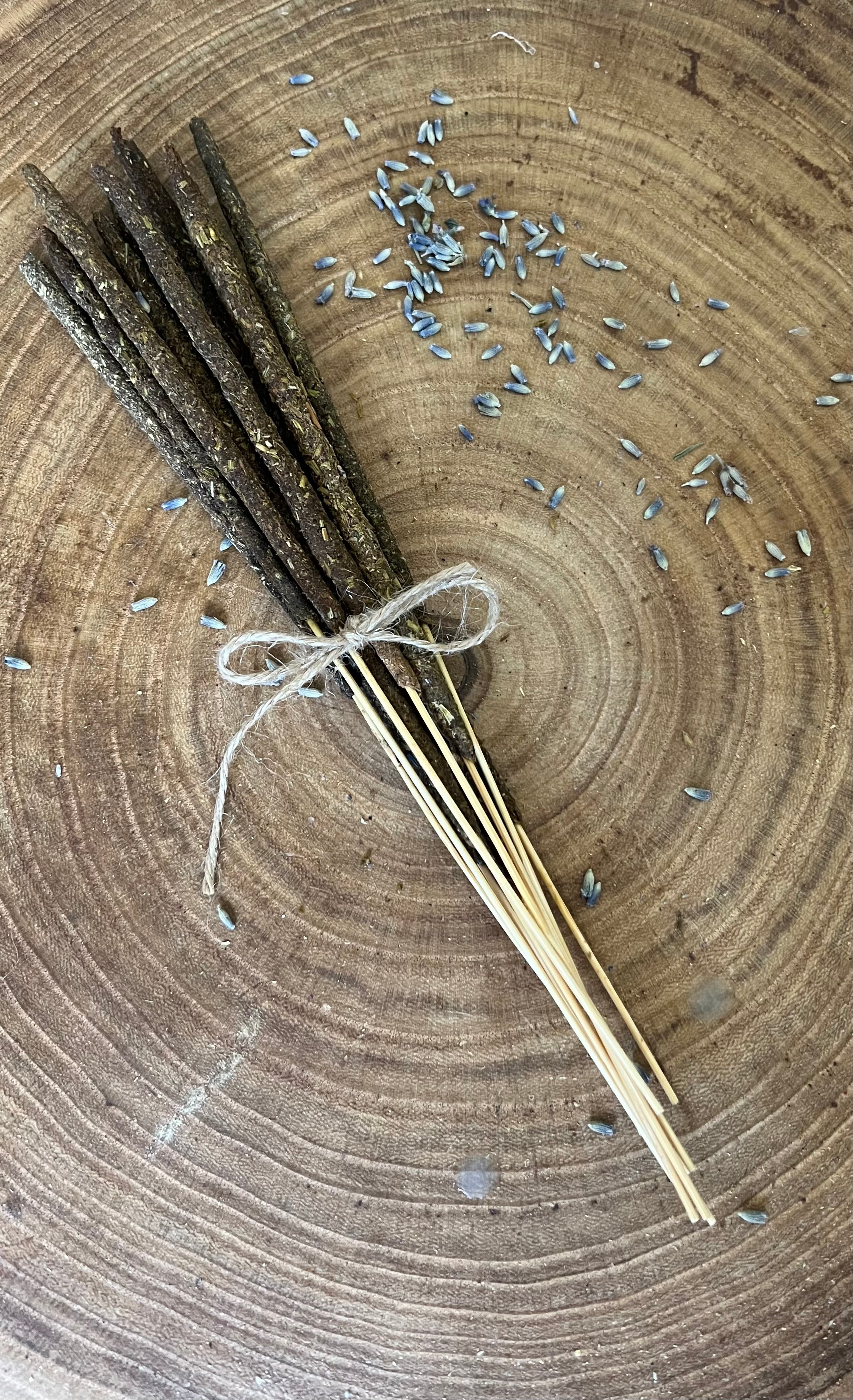 Lotus Incense – Soft Floral Hand Rolled Blend (10 Sticks)