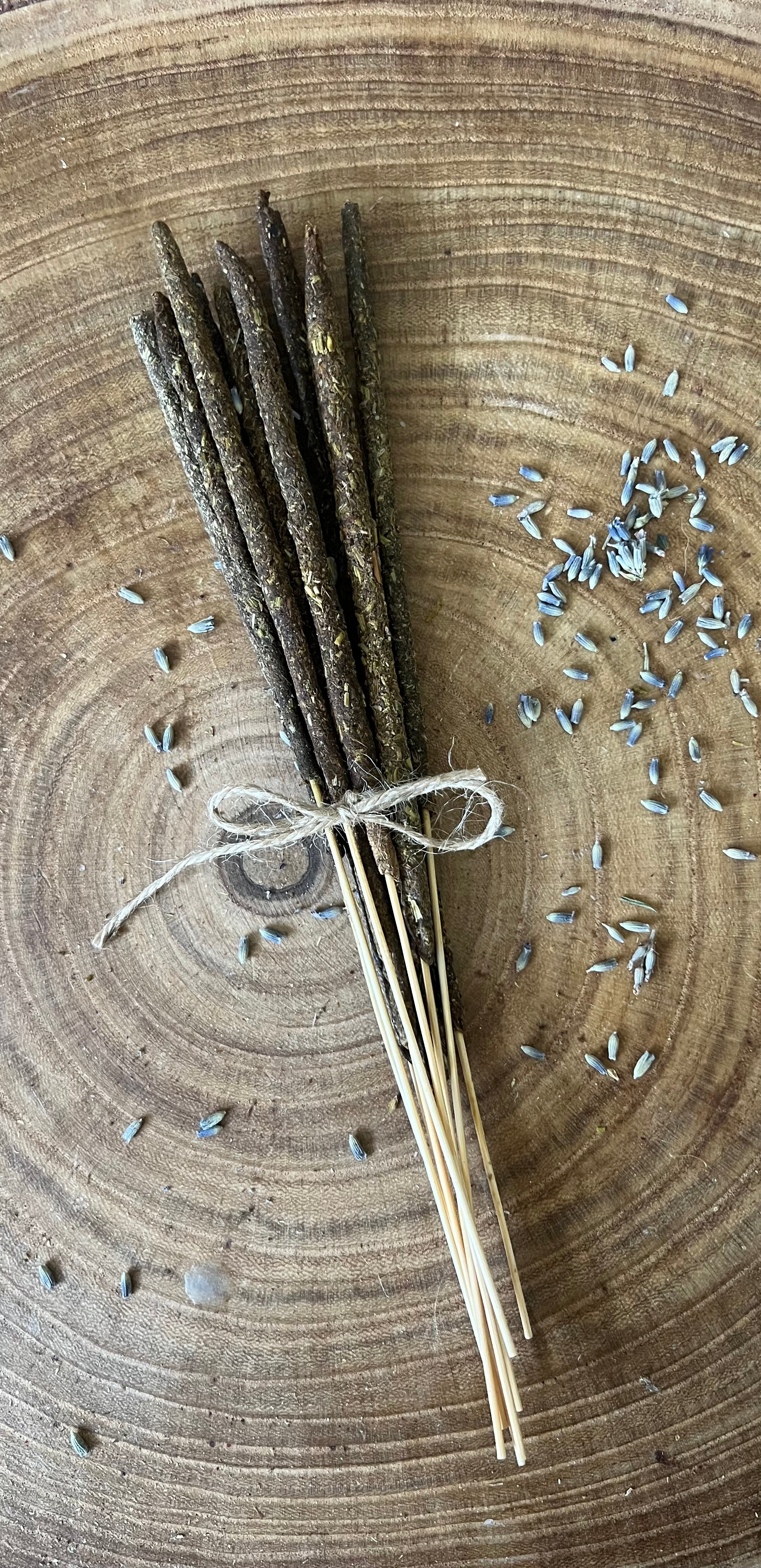 Lotus Incense – Soft Floral Hand Rolled Blend (10 Sticks)